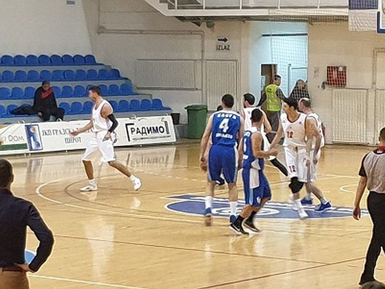 KK Pirot – KK Sloga