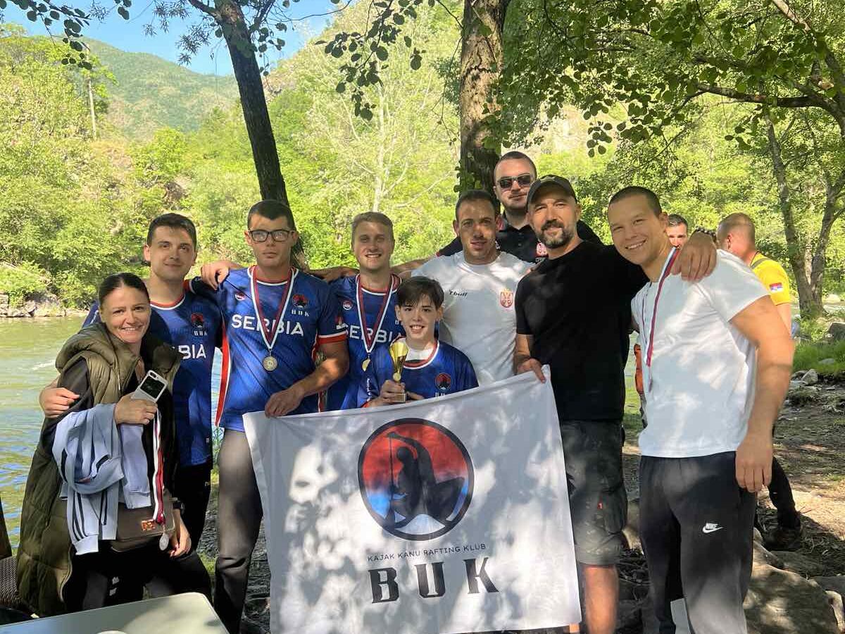 IMG-5733309b4f0d56662a5f001090a7cb43-V